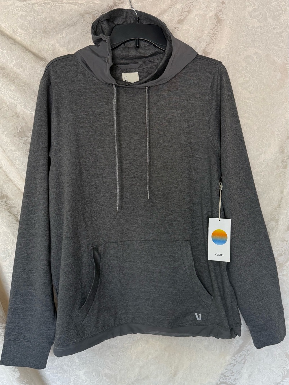 NWT Mens Vuori Gray Pullover